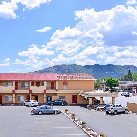 Econo Lodge Inn & Suites Durango Exterior photo