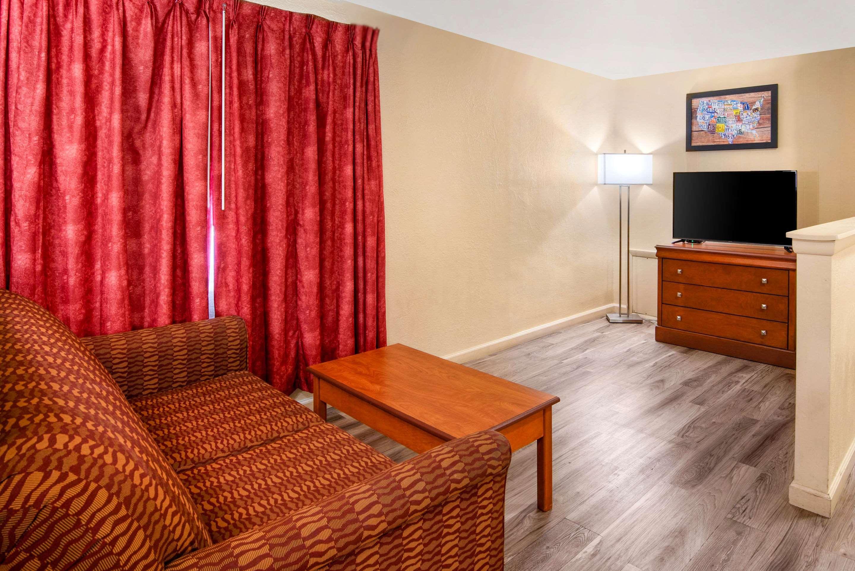 Econo Lodge Inn & Suites Durango Exterior photo