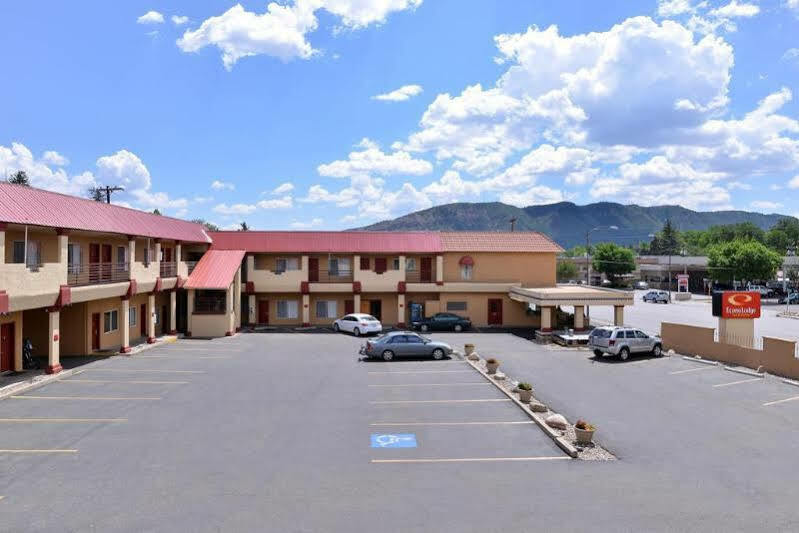Econo Lodge Inn & Suites Durango Exterior photo